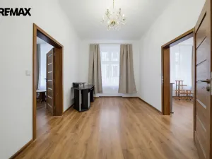 Prodej ubytování, Karlovy Vary, Raisova, 80 m2