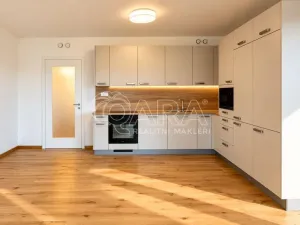 Pronájem bytu 3+kk, Praha - Modřany, Kolmanova, 94 m2