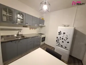 Pronájem bytu 1+kk, Hradec Králové, Akademika Heyrovského, 28 m2