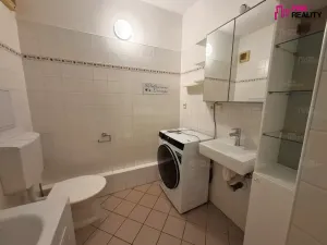 Pronájem bytu 1+kk, Hradec Králové, Akademika Heyrovského, 28 m2