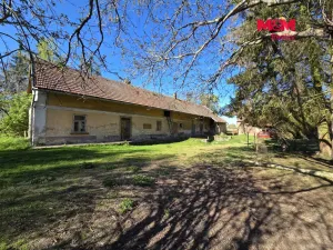 Prodej zemědělské usedlosti, Bečváry - Horní Jelčany, 90 m2