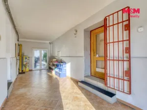 Pronájem obchodního prostoru, Kralovice, Masarykovo nám., 38 m2