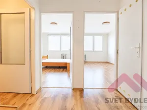 Pronájem bytu 2+kk, Praha - Řepy, Makovského, 40 m2