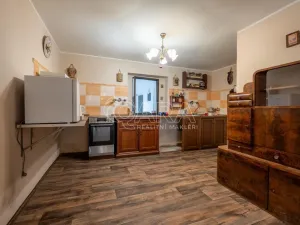 Prodej obchodního prostoru, Kladno - Švermov, Sportovní, 180 m2