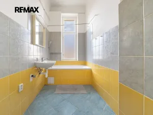 Pronájem bytu 2+1, Praha - Karlín, Prvního pluku, 73 m2