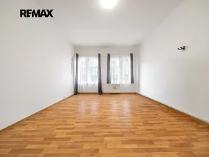 Pronájem bytu 2+1, Praha - Karlín, Prvního pluku, 73 m2