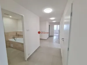 Pronájem bytu 3+1, Teplice - Trnovany, Antonína Sochora, 99 m2