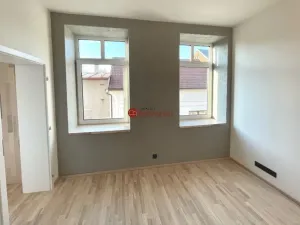 Pronájem bytu 2+kk, Hořice, 33 m2