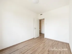 Pronájem bytu 2+kk, Praha - Strašnice, Počernická, 39 m2