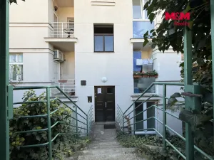 Pronájem bytu 1+kk, Praha - Smíchov, Xaveriova, 60 m2