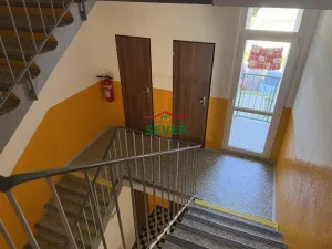Prodej bytu 3+1, Postoloprty, Jiráskovo náměstí, 81 m2