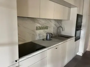 Pronájem pokoje, Praha - Vysočany, Poděbradská, 141 m2