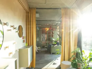 Pronájem pokoje, Praha - Vysočany, Poděbradská, 141 m2