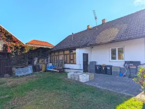 Prodej rodinného domu, Dobřenice, 216 m2