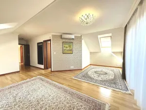 Pronájem rodinného domu, Trnová, 450 m2