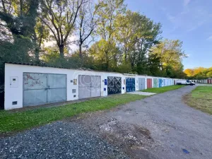 Pronájem garáže, Nymburk, V Lodici, 19 m2
