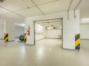 Pronájem bytu 2+kk, Praha - Záběhlice, Velenovského, 53 m2