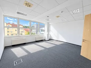 Pronájem kanceláře, Praha - Smíchov, Karla Engliše, 3214 m2