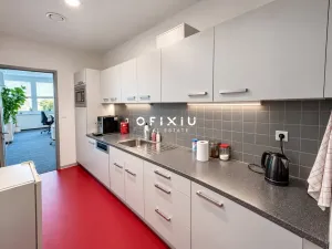 Pronájem kanceláře, Praha - Smíchov, Karla Engliše, 3214 m2