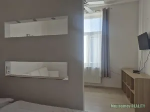 Pronájem bytu 2+kk, Praha - Karlín, Křižíkova, 45 m2