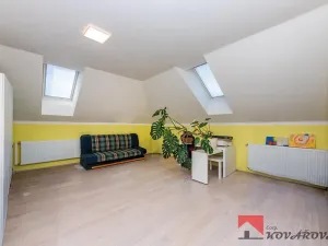 Prodej rodinného domu, Újezd, 346 m2