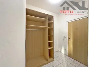 Pronájem bytu 1+1, Jaroměř, Lužická, 42 m2