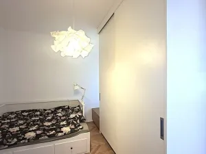 Pronájem bytu 2+1, Praha - Žižkov, Ambrožova, 69 m2