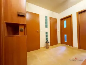Prodej bytu 4+kk, Benešov, Vlašimská, 85 m2