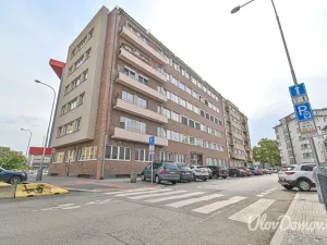 Prodej bytu 4+1, Praha - Holešovice, U Pergamenky, 132 m2