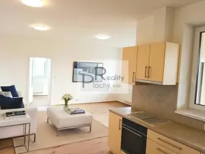 Prodej bytu 2+kk, Hevlín, 338 m2