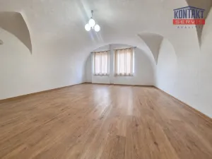 Pronájem bytu 3+1, České Budějovice, Dr. Stejskala, 85 m2