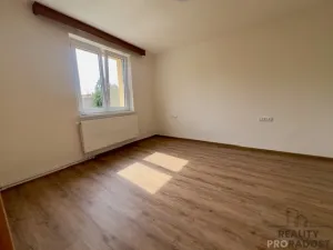 Pronájem bytu 3+1, Hodonín, Seifertova, 66 m2