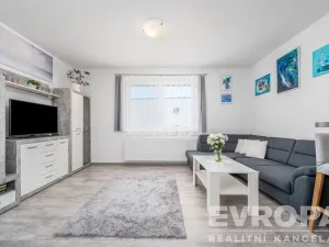 Pronájem bytu 2+kk, Hostivice, Litovická, 53 m2