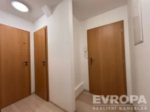 Pronájem bytu 2+kk, Břeclav, Národních hrdinů, 50 m2