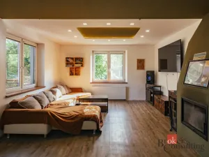 Prodej rodinného domu, Skřivany, Komenského, 160 m2