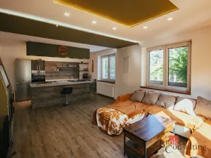 Prodej rodinného domu, Skřivany, Komenského, 160 m2
