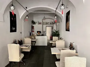 Pronájem restaurace, Praha - Karlín, Sokolovská, 188 m2