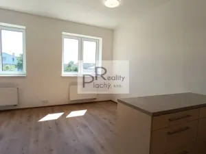 Prodej bytu 2+kk, Hevlín, 54 m2