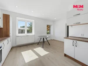 Prodej bytu 4+1, Lhotka nad Labem, 75 m2