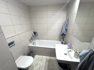 Pronájem bytu 2+kk, Praha - Holešovice, Jankovcova, 43 m2