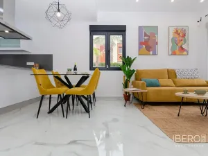 Prodej vily, Torrevieja, Španělsko, 95 m2