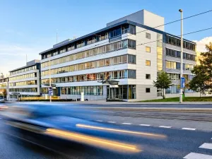 Pronájem kanceláře, Praha - Dejvice, Evropská, 63 m2