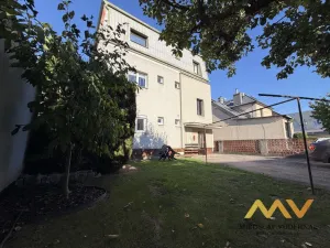 Pronájem bytu 3+1, Hradec Králové - Slezské Předměstí, Brandlova, 74 m2