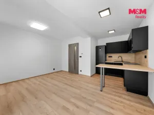 Pronájem bytu 2+kk, Děčín - Děčín I-Děčín, Masarykovo nám., 47 m2