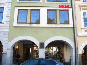 Prodej obchodního prostoru, Frenštát pod Radhoštěm, nám. Míru, 900 m2