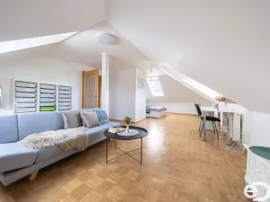 Prodej rodinného domu, Kosořice, 340 m2