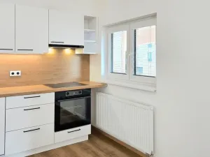 Pronájem bytu 2+kk, Beroun - Beroun-Město, Na Parkáně, 38 m2