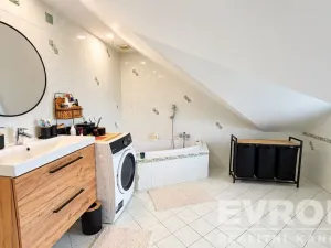 Pronájem bytu 4+kk, Lánov - Prostřední Lánov, 90 m2