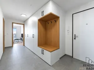 Prodej bytu 2+kk, Praha, Smržových, 51 m2