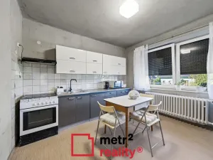 Prodej rodinného domu, Charváty, 303 m2